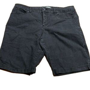 Pure energy 16 W women’s shorts good condition